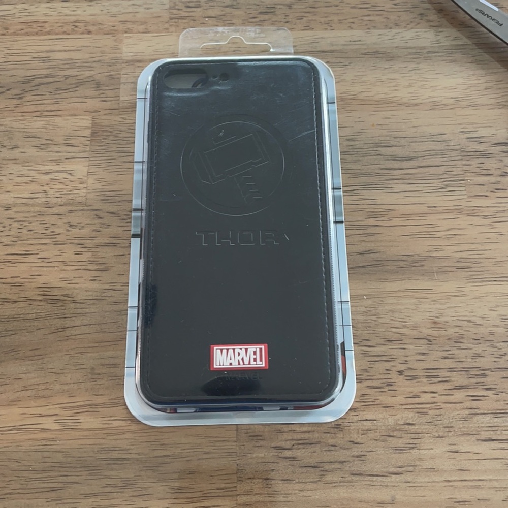 Marvel case - Picture 2 of 5